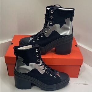Converse Unisex Black and Silver Lace Up Boots in SIze 9.5 M/ 11.5 W.